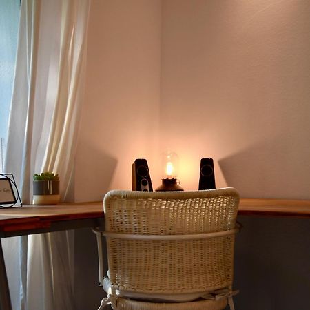 Stilvolle Wohnung Mit Balkon & Parkplatz รอสต็อค ภายนอก รูปภาพ